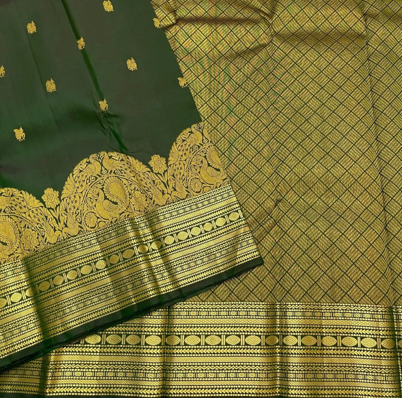 Panache Dark Green Soft Silk Saree With Radiant Blouse Piece