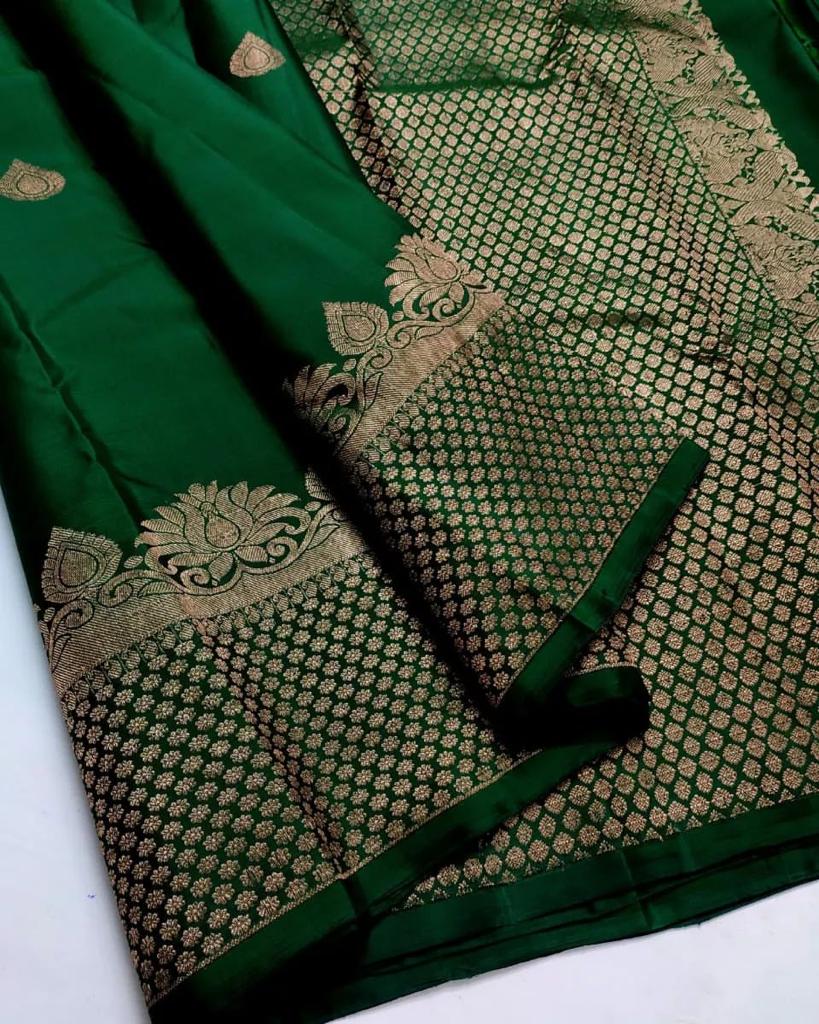 Captivating Dark Green Soft Silk Saree With Ebullience Blouse Piece