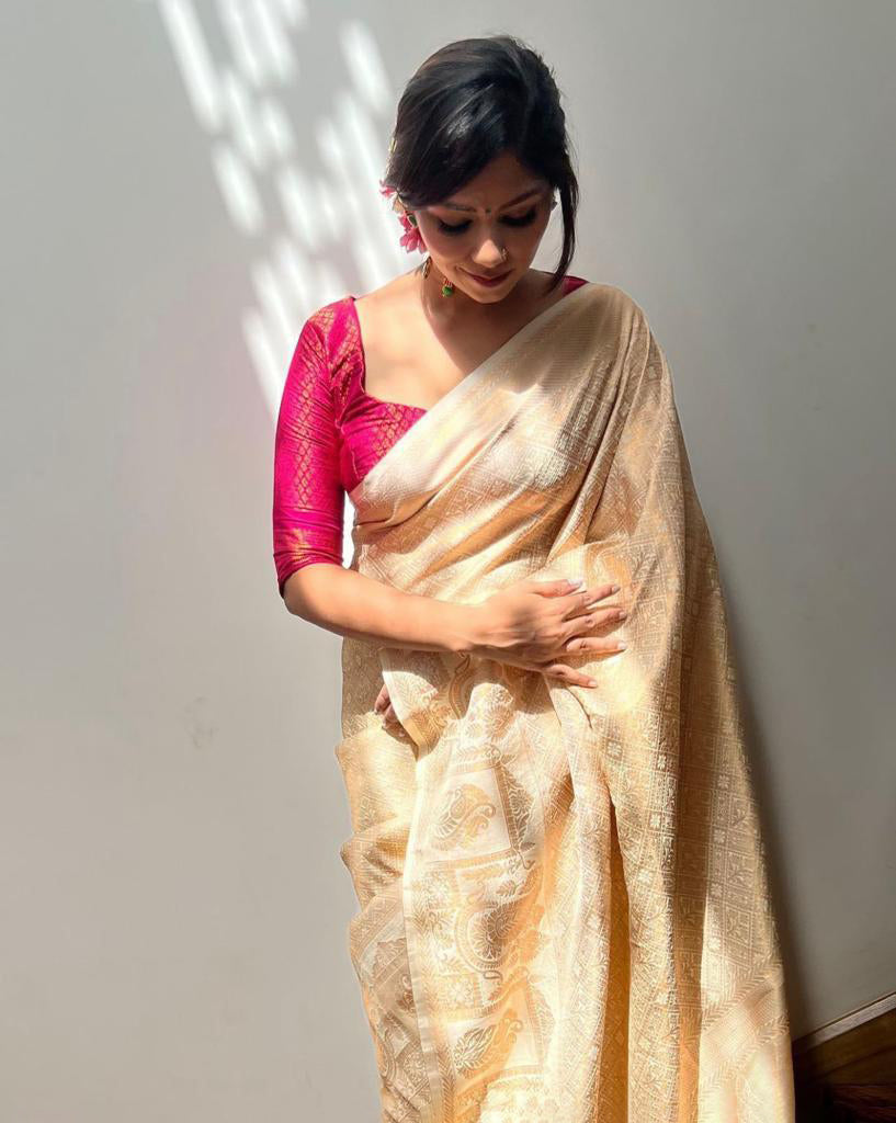 Admirable Beige Soft Silk Saree With Staggering Blouse Piece