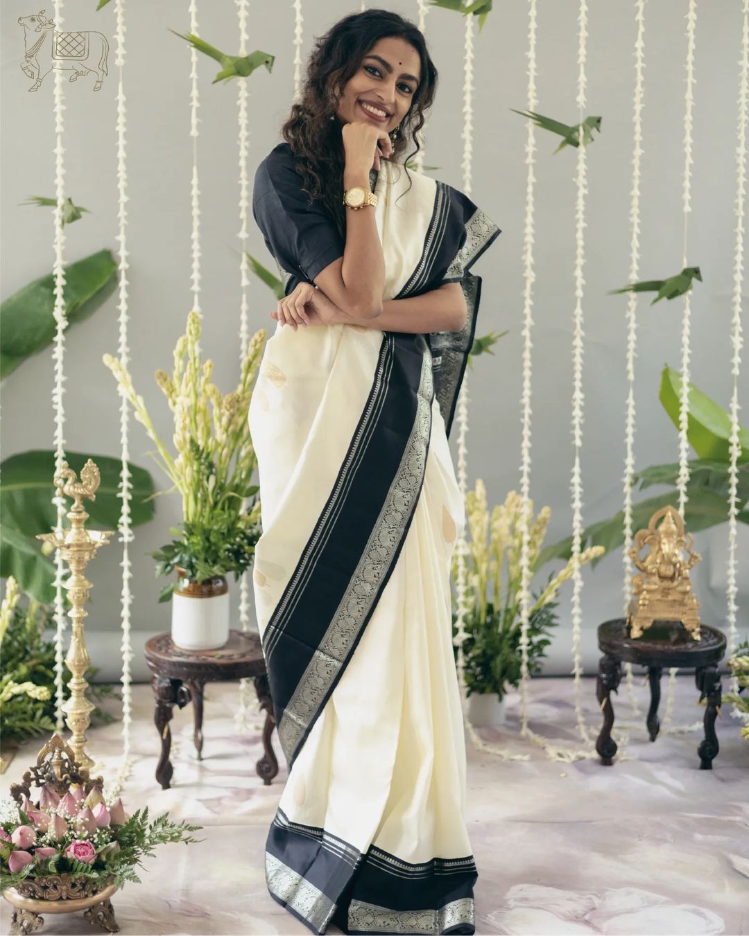 Dulcet Off White Soft Silk Saree With Verdant Blouse Piece