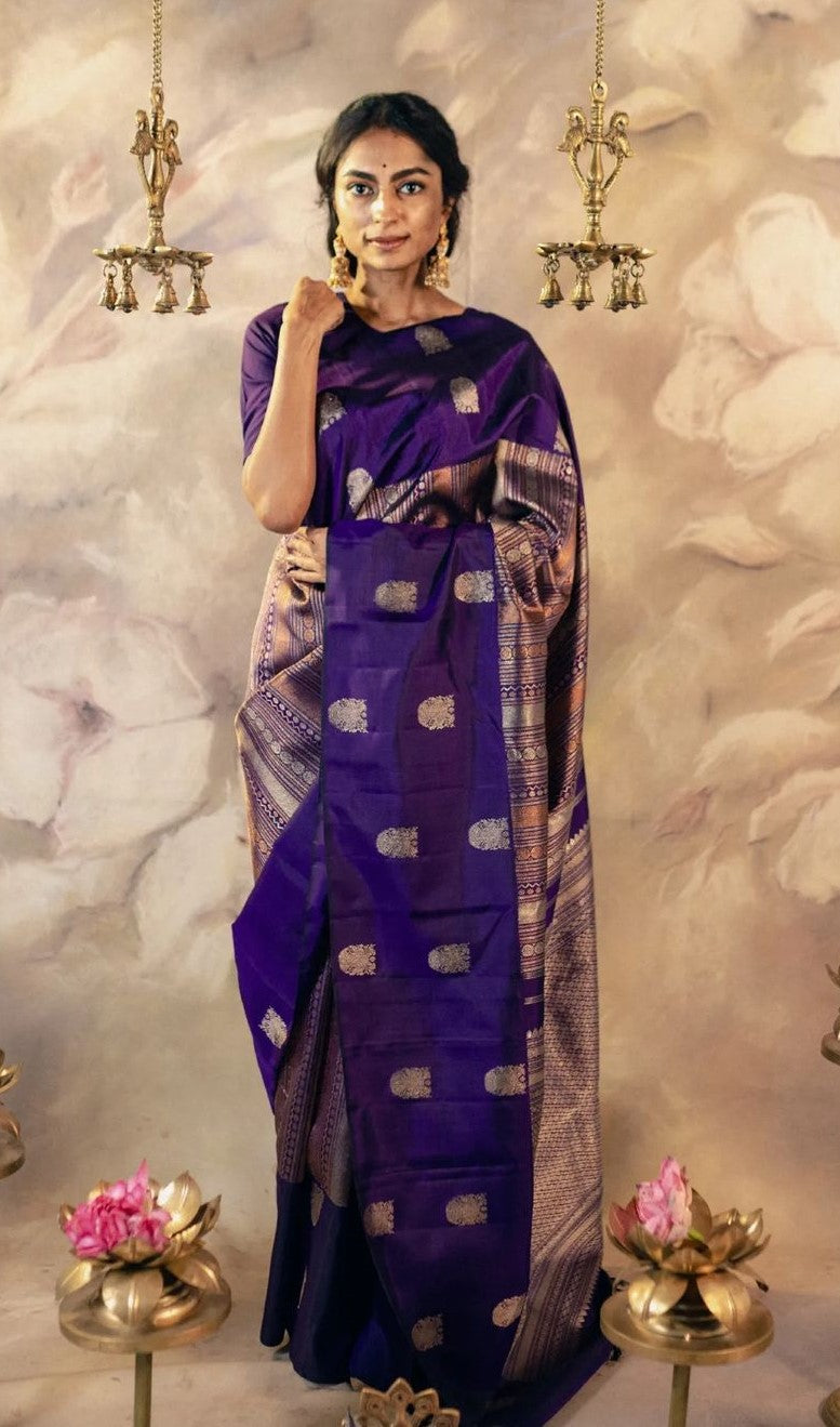 Scintillating Purple Soft Silk Saree With Ornate Blouse Piece