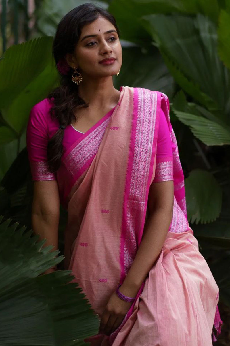 Ornate Pink Soft Silk Saree With Vivacious Blouse Piece