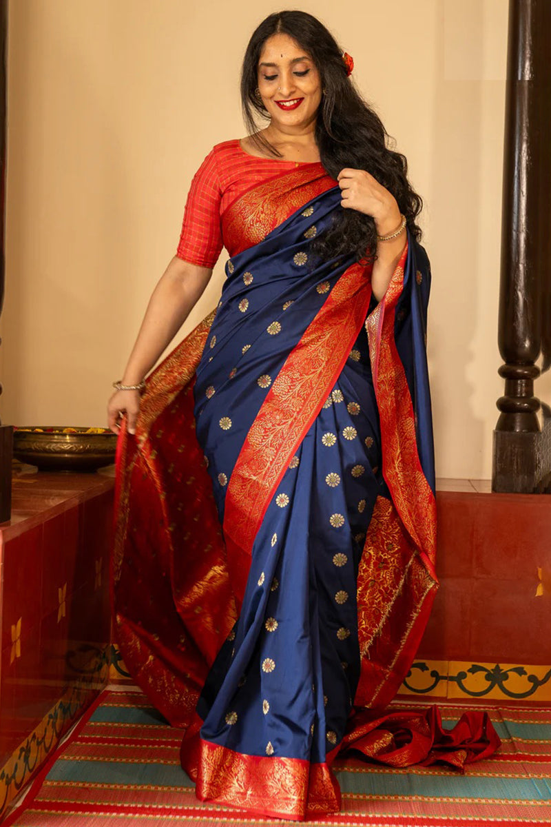 Stylish Navy Blue Soft Silk Saree With Deserving Blouse Piece