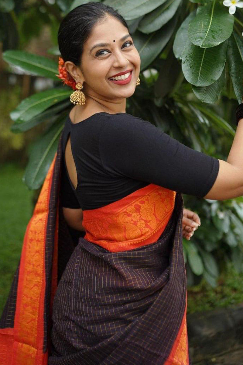 Serendipity Black Soft Silk Saree With Prodigal Blouse Pieced