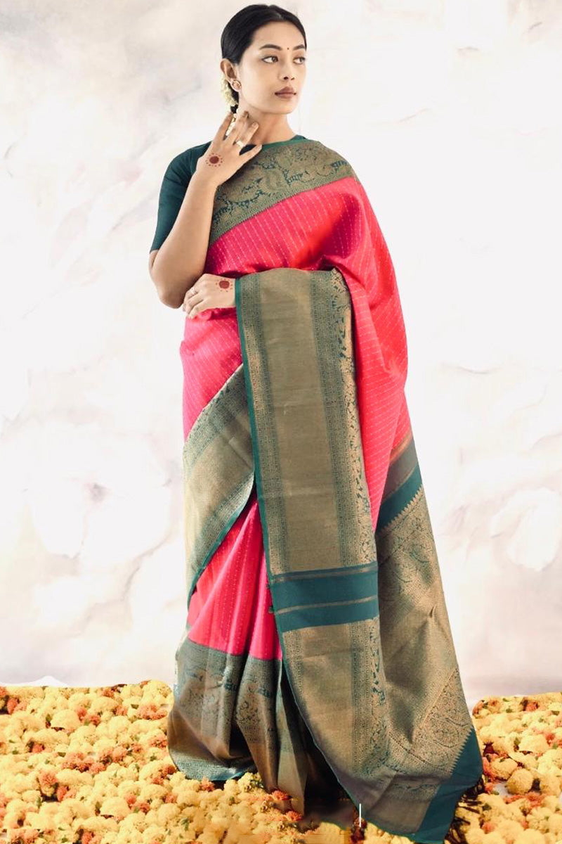 Tempting Pink Soft Silk Saree With Vestigial Blouse Piece