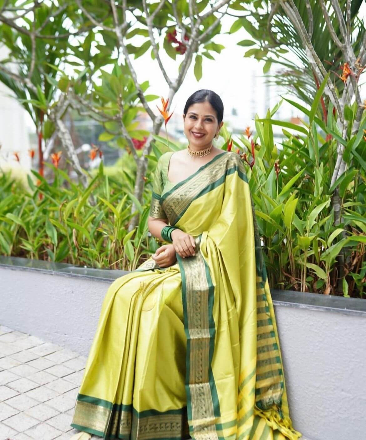 Quintessential Parrot Soft Silk Saree With Skinny Blouse Piece