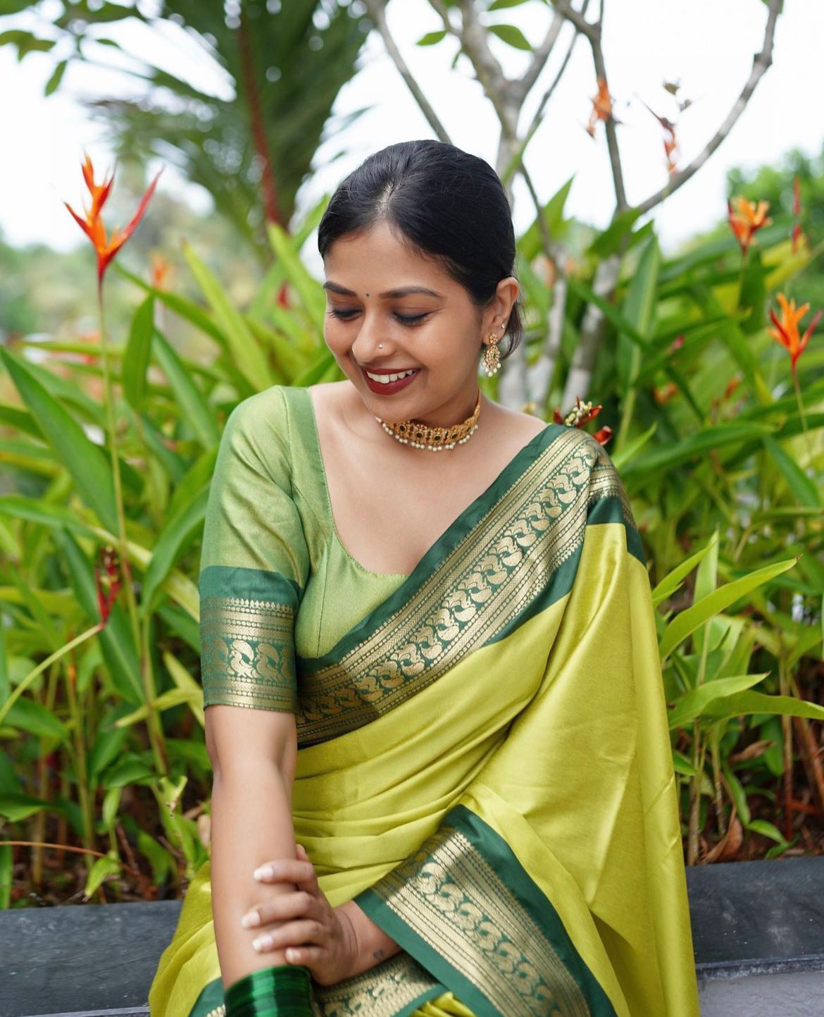 Quintessential Parrot Soft Silk Saree With Skinny Blouse Piece