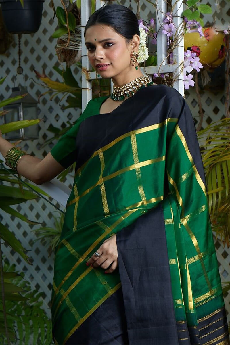 Twirling Dark Green Soft Silk Saree With Bucolic Blouse Piece