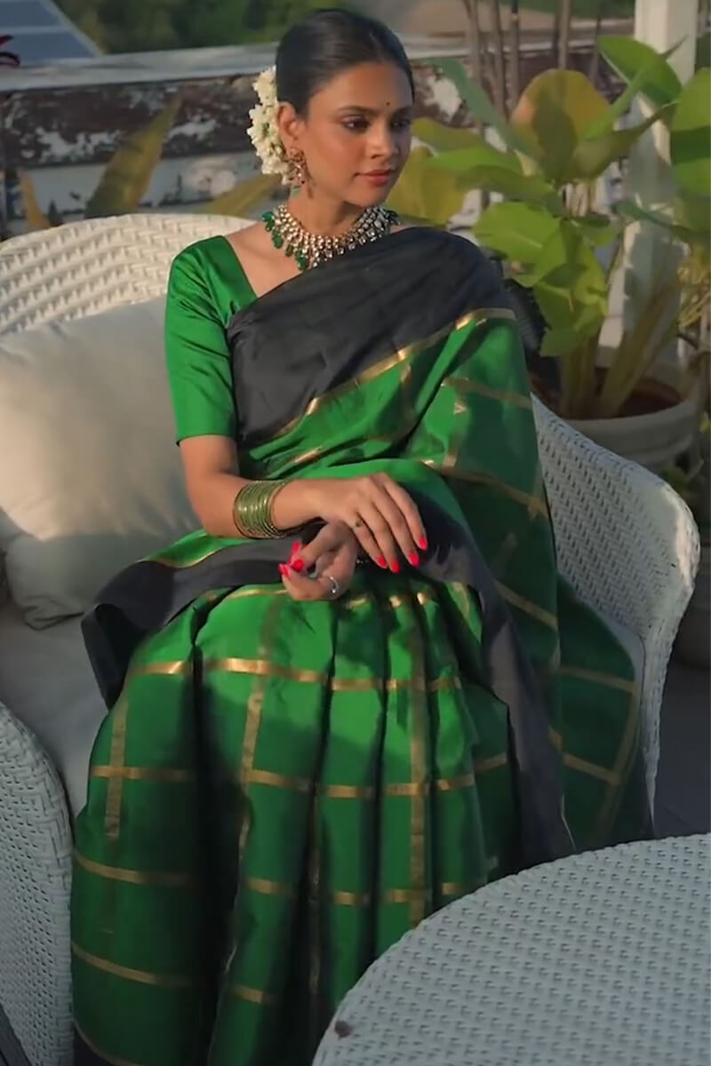 Twirling Dark Green Soft Silk Saree With Bucolic Blouse Piece