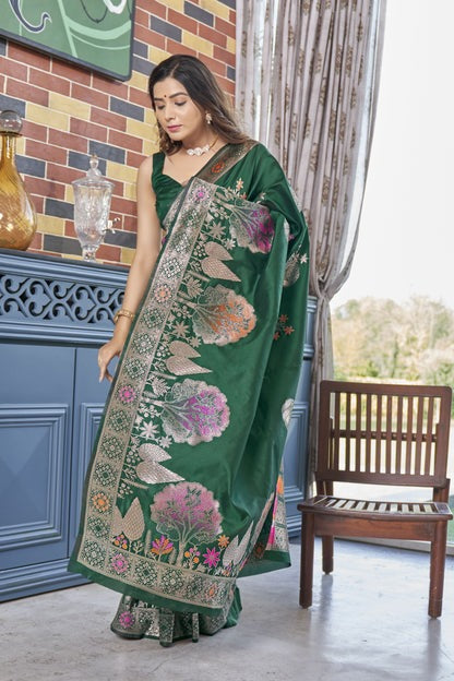 Incredible Dark Green Soft Silk Saree With Pleasurable Blouse Piece