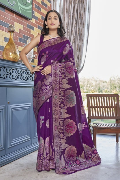 Surreptitious Purple Soft Silk Saree With Staggering Blouse Piece