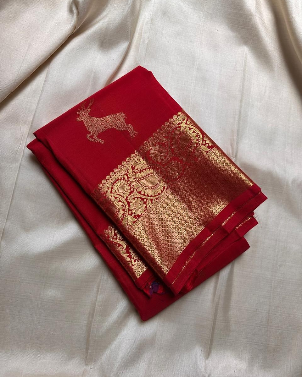 Supernal Red Soft Banarasi Silk Saree With Ornate Blouse Piece