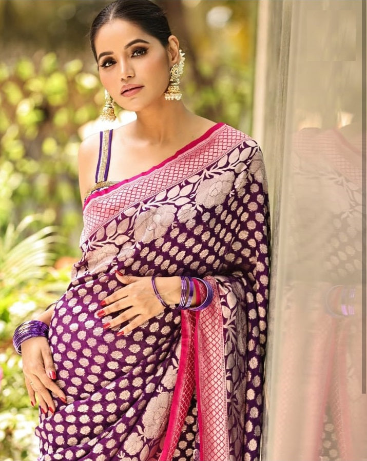 Aplomb Purple Soft Silk Saree With Allure Blouse Piece