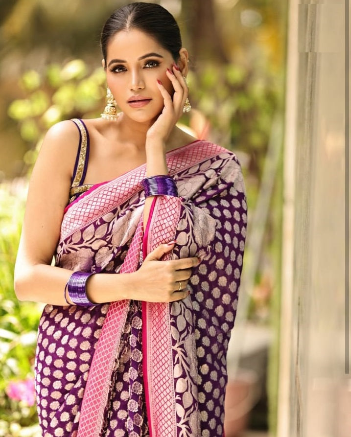 Aplomb Purple Soft Silk Saree With Allure Blouse Piece