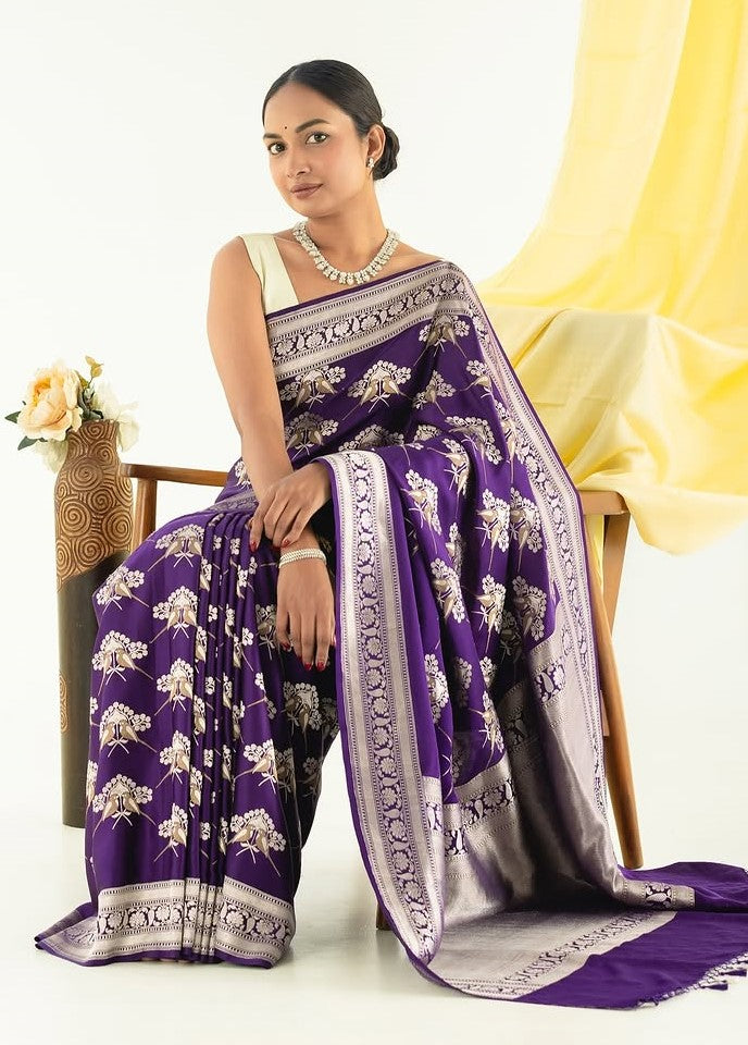 Exemplary Purple Soft Silk Saree With Effulgent Blouse Piece