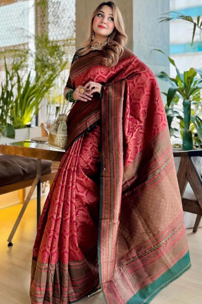 Trendy Maroon Soft Silk Saree With Flamboyant Blouse Piece