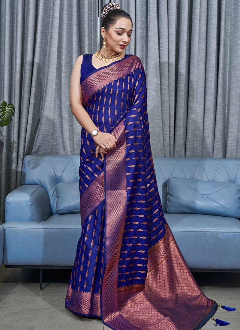 Eloquence Blue Soft Silk Saree With Flameboyant Blouse Piece