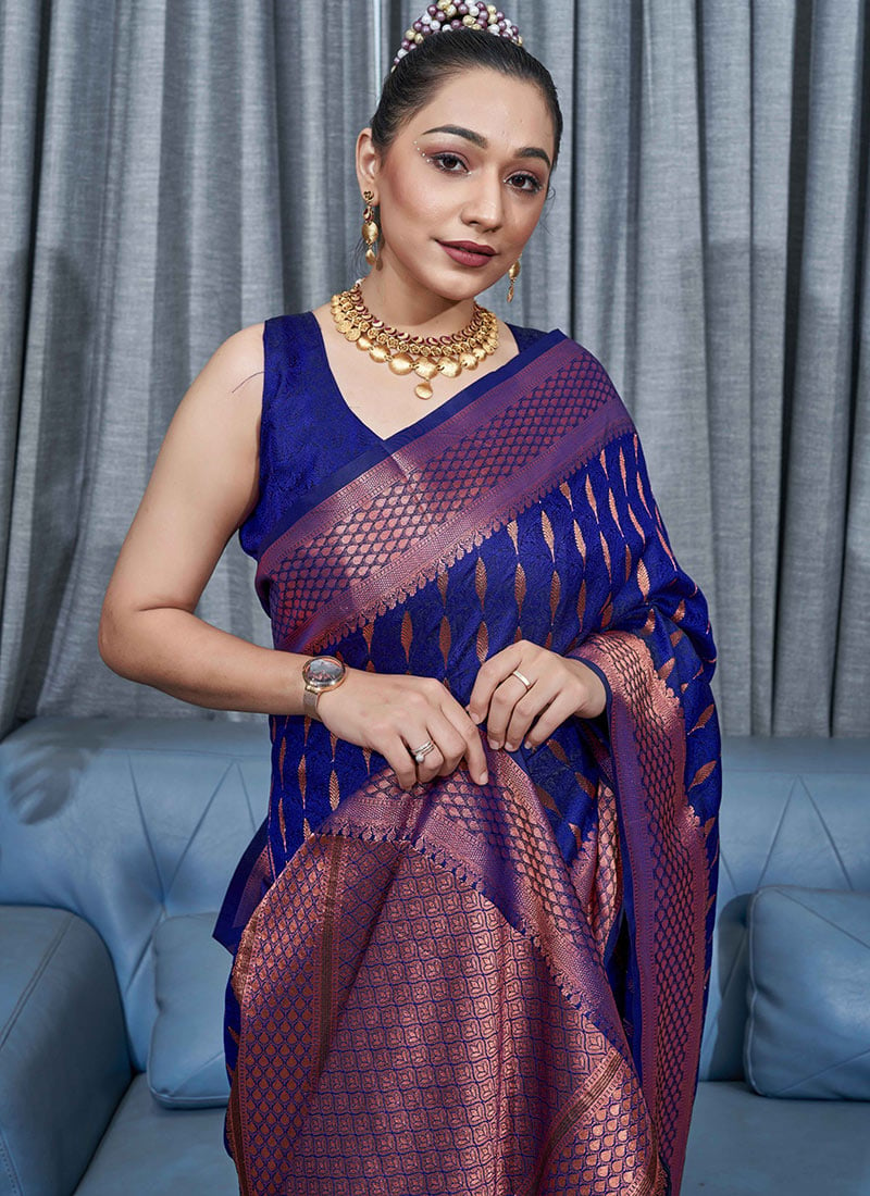 Eloquence Blue Soft Silk Saree With Flameboyant Blouse Piece