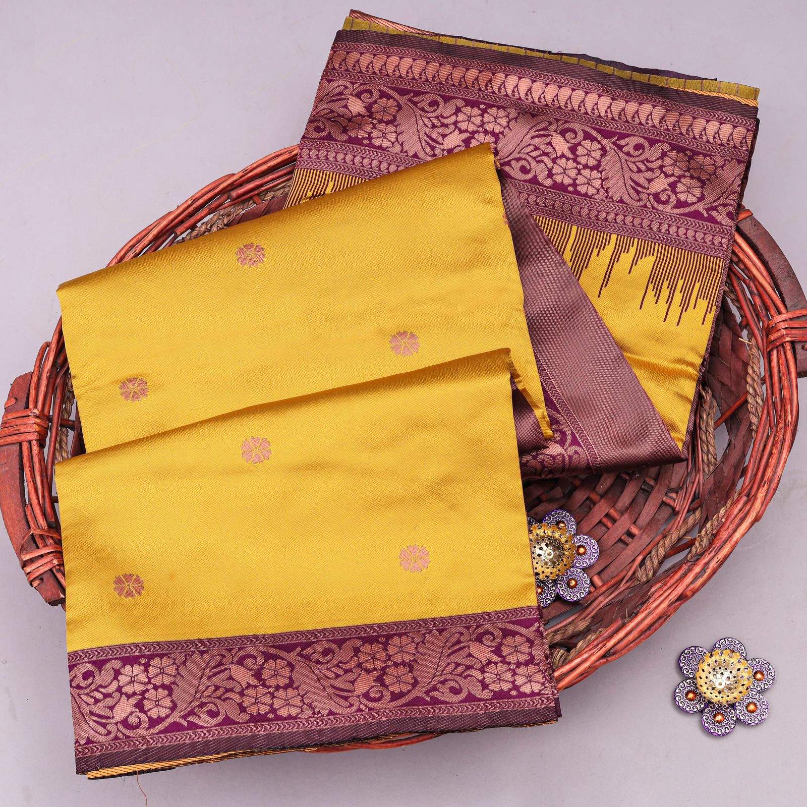 Mellifluous Yellow Soft Silk Saree With Twirling Blouse Piece