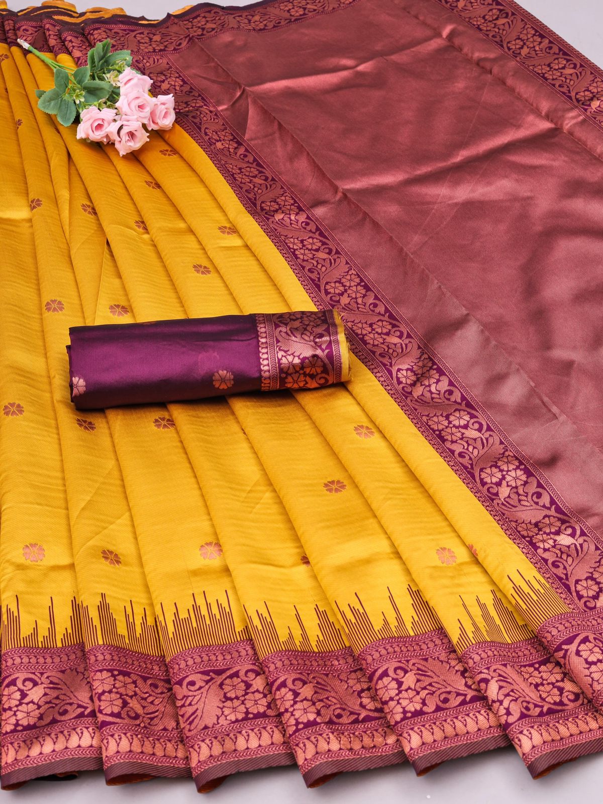 Mellifluous Yellow Soft Silk Saree With Twirling Blouse Piece