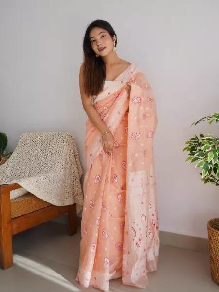 Engrossing Peach Cotton Silk Saree With Resonant Blouse Piece