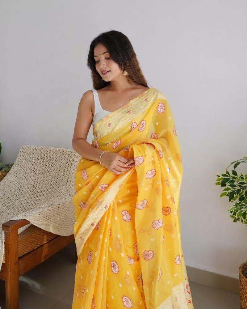 Incomparable Yellow Cotton Silk Saree With Majestic Blouse Piece