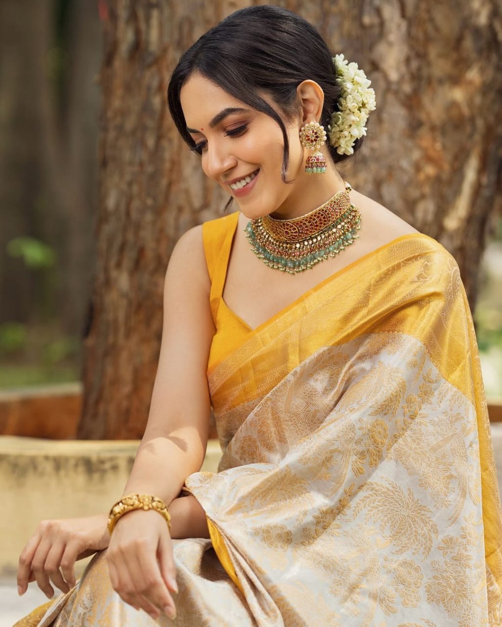 Bewitching Beige Soft Silk Saree With Brood Blouse Piece