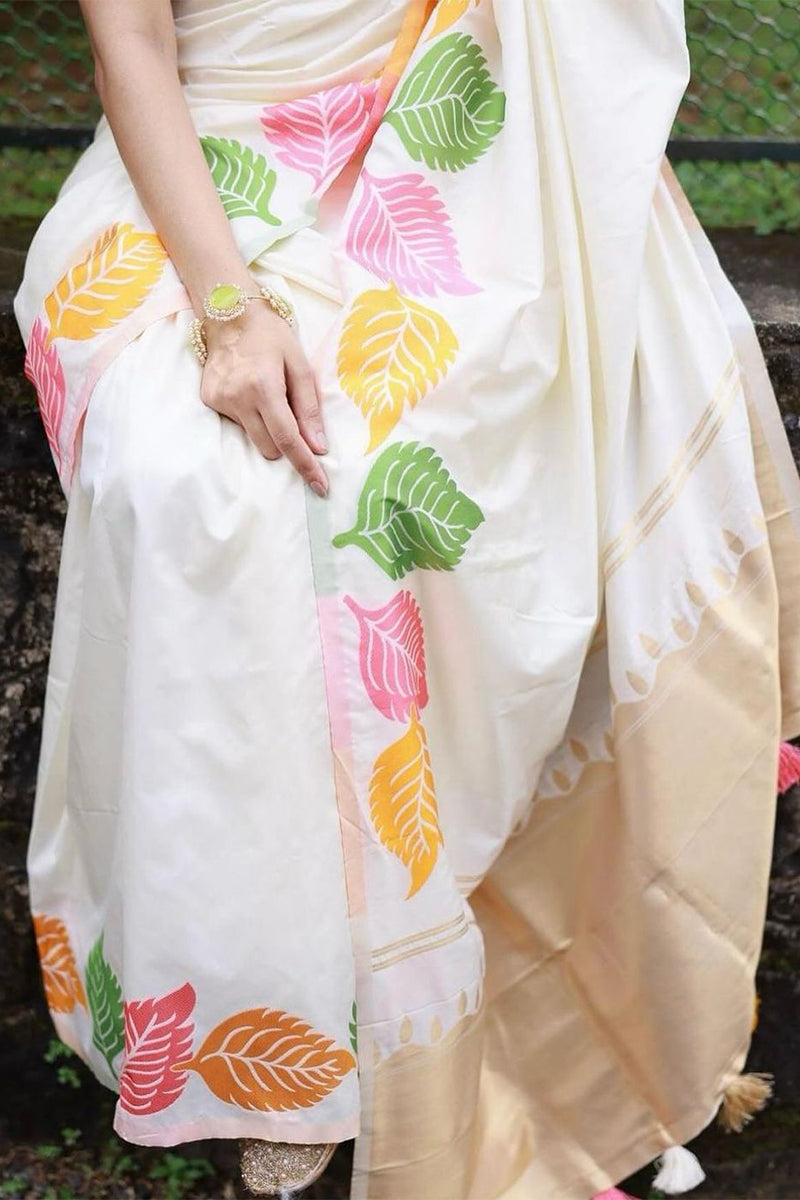 Enchanting White Soft Silk Saree With Efflorescence Blouse Piece