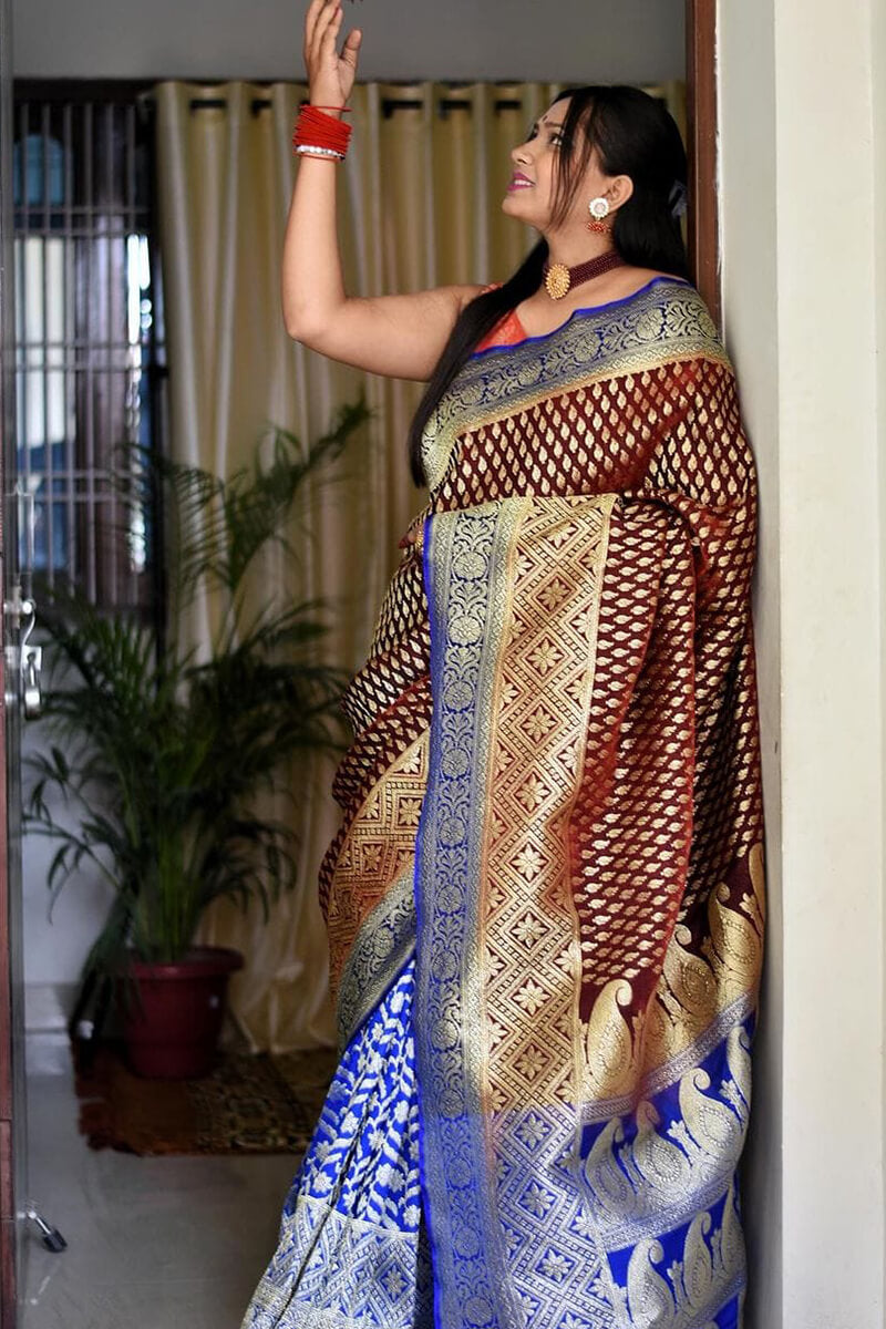 Gratifying Wine Soft Silk Saree With Flamboyant Blouse Piece