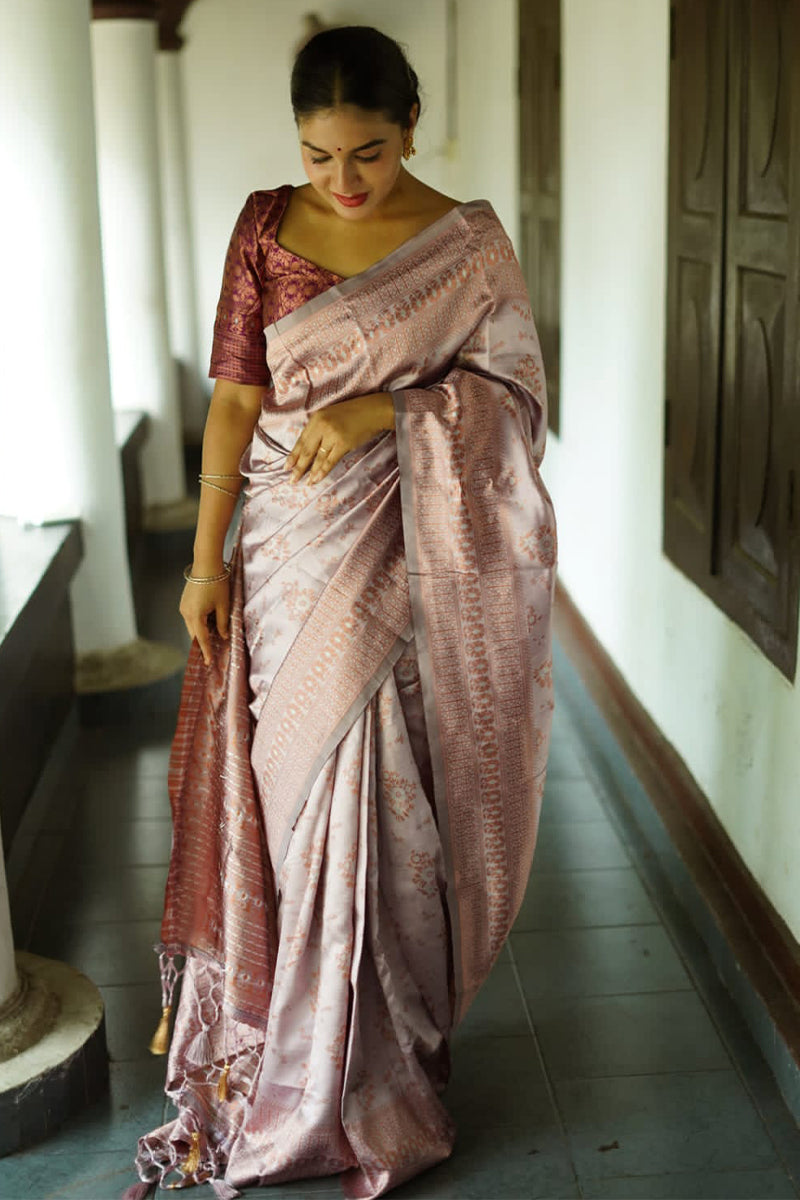 Ephemeral Grey Soft Silk Saree With Sizzling Blouse Piece