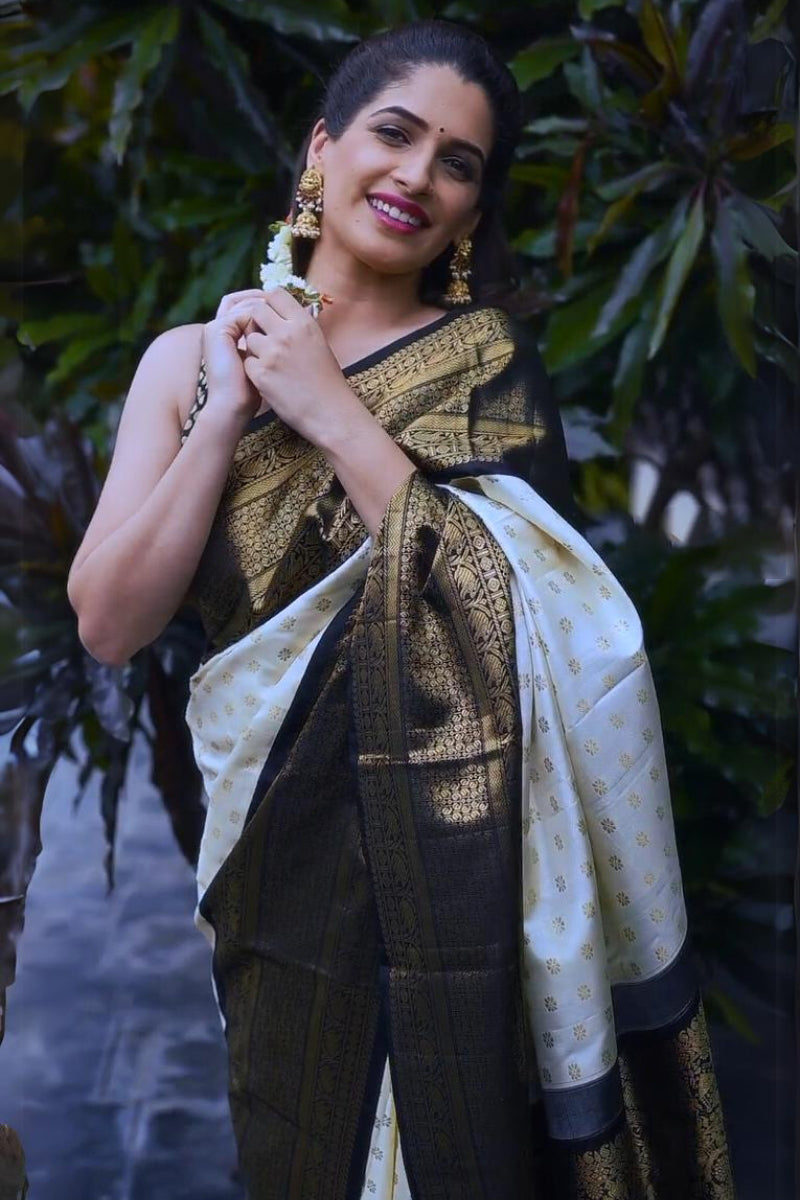 Pleasurable Off White Soft Silk Saree With Eye-catching Blouse Piece