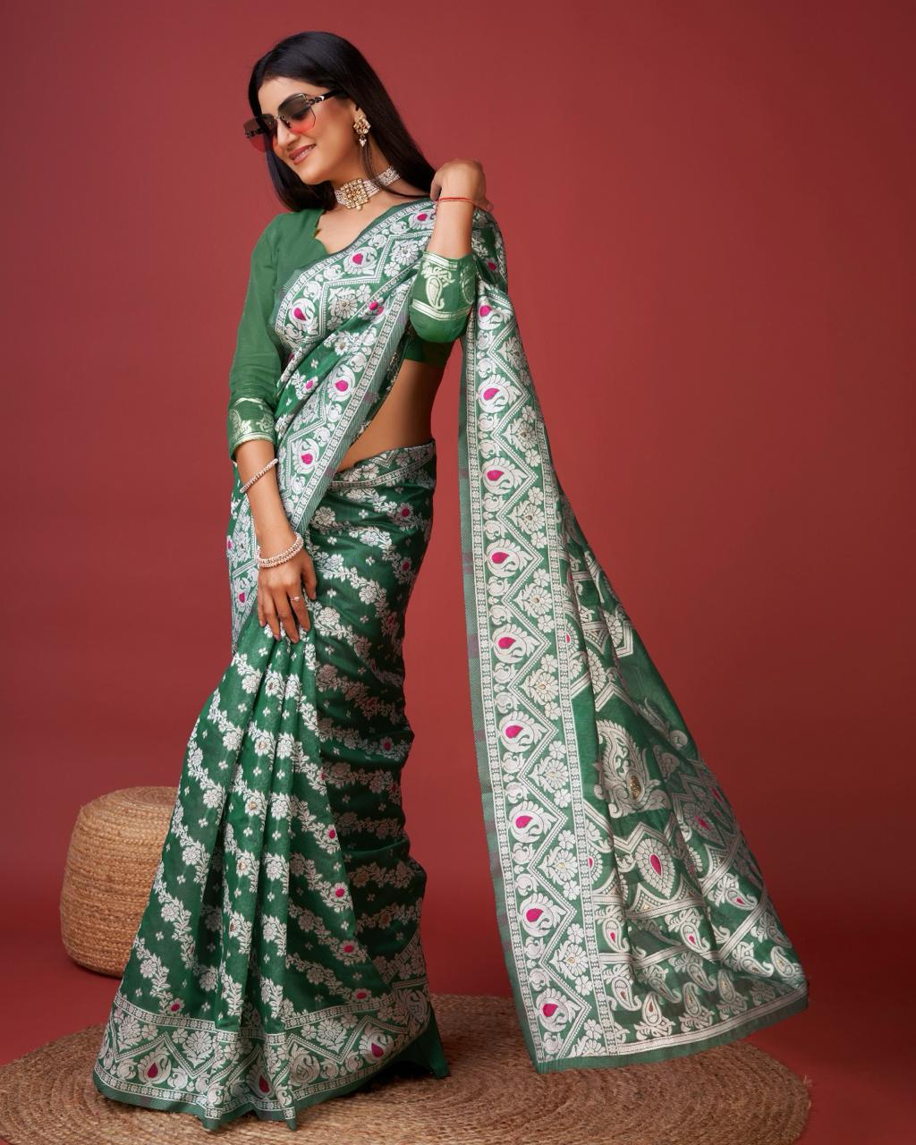 Dissemble Green Cotton Silk Saree With Palimpsest Blouse Piece