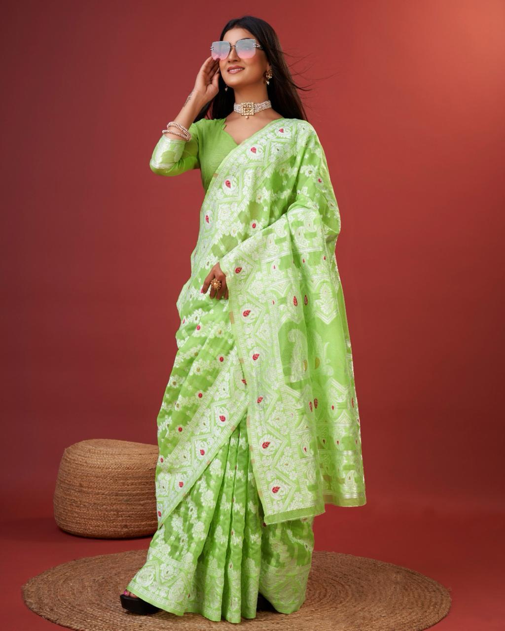 Breathtaking Parrot Cotton Silk Saree With Amiable Blouse Piece