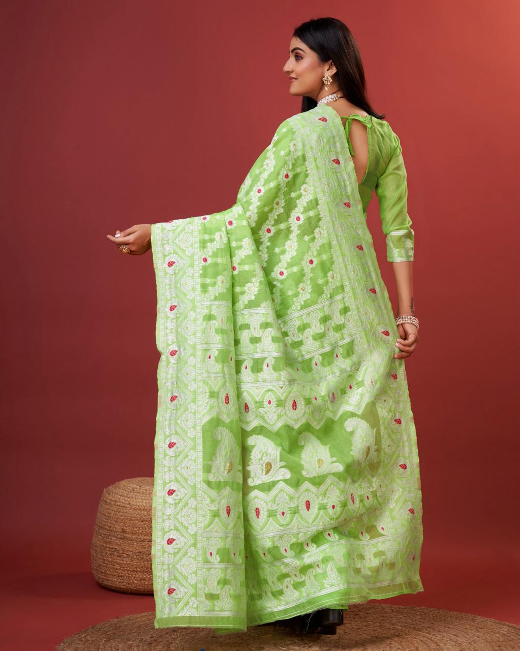 Breathtaking Parrot Cotton Silk Saree With Amiable Blouse Piece