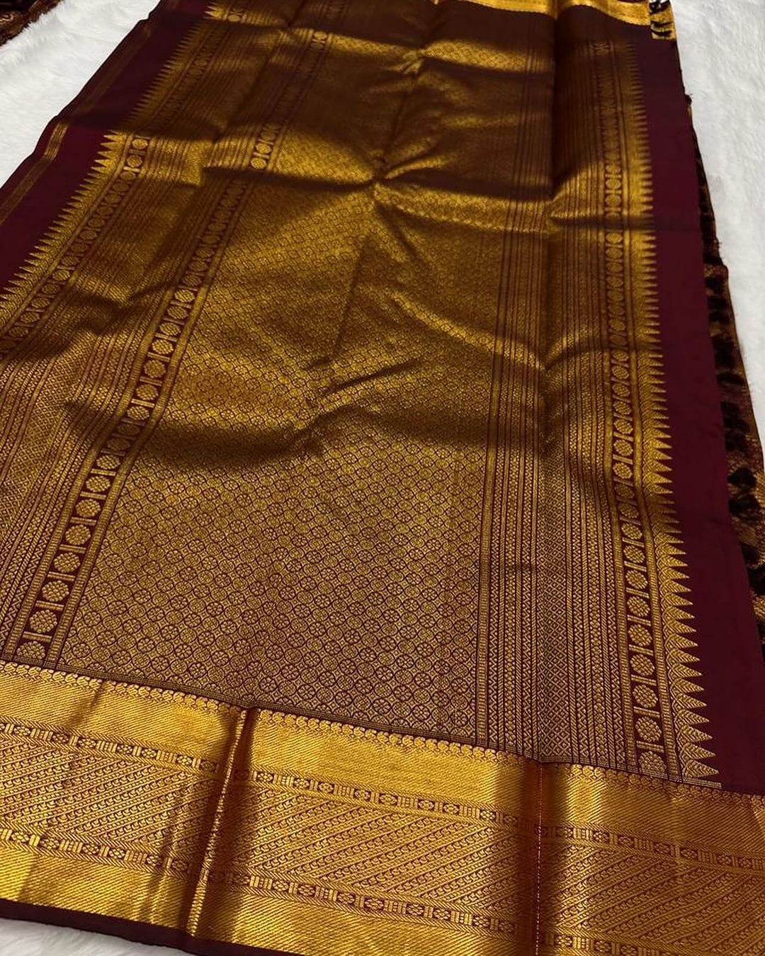 Adorable Wine Soft Silk Saree With Jazzy Blouse Piece