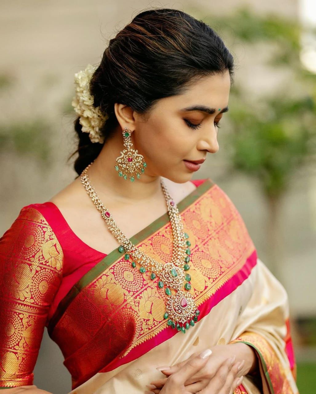 Stunning Beige Soft Silk Saree With Outstanding Blouse Piece