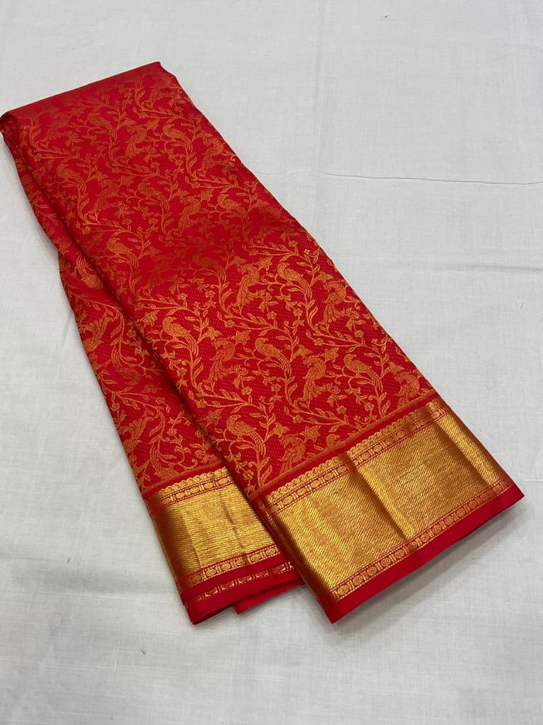 Glittering Red Soft Banarasi Silk Saree With Pretty Blouse Piece