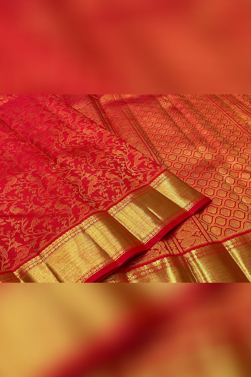 Glittering Red Soft Banarasi Silk Saree With Pretty Blouse Piece