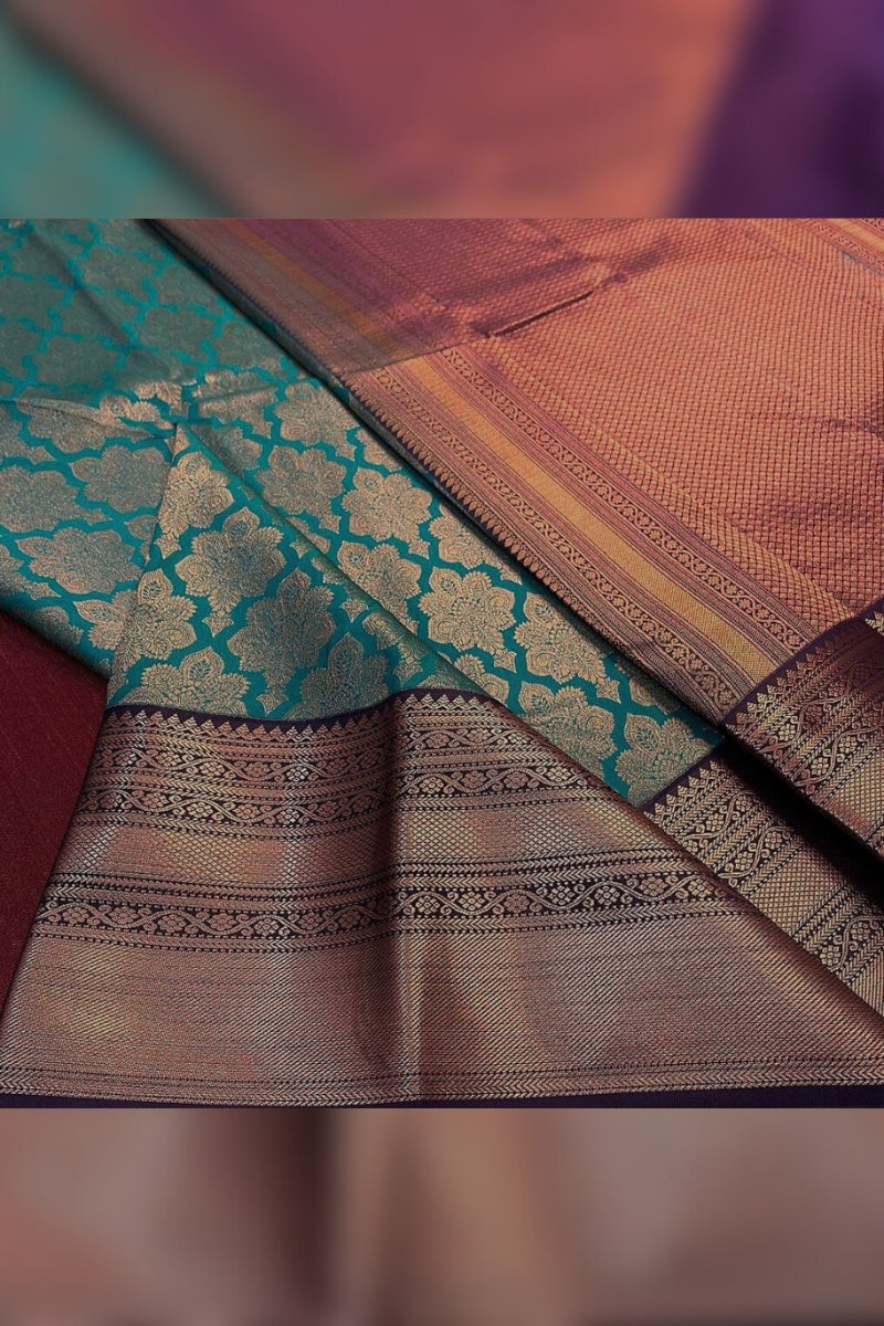 Adoring Rama Soft Banarasi Silk Saree With Dazzling Blouse Piece