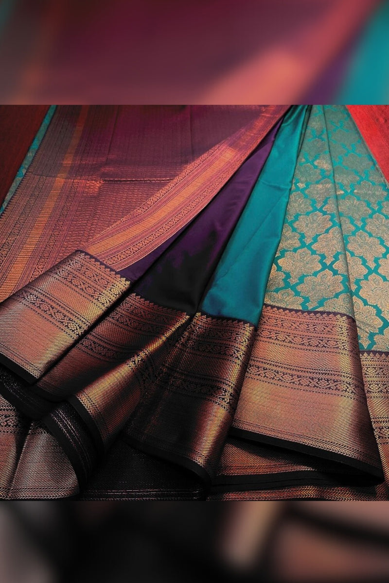 Adoring Rama Soft Banarasi Silk Saree With Dazzling Blouse Piece