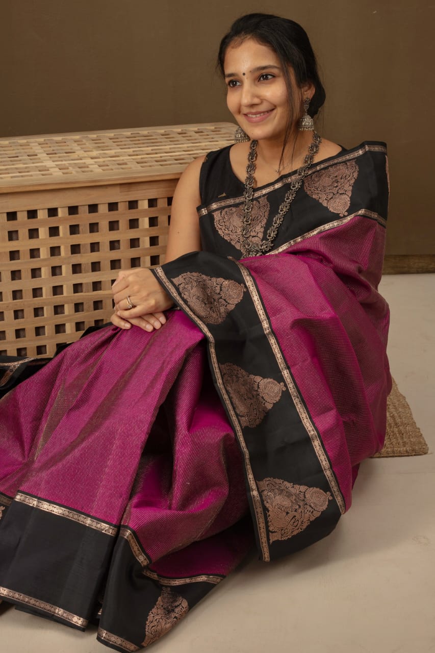 Charismatic Purple Soft Banarasi Silk Saree With Tremendous Blouse Piece