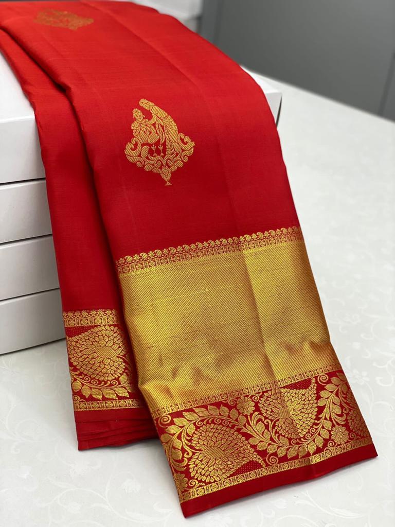 Refreshing Red Soft Banarasi Silk Saree With Sensational Blouse Piece