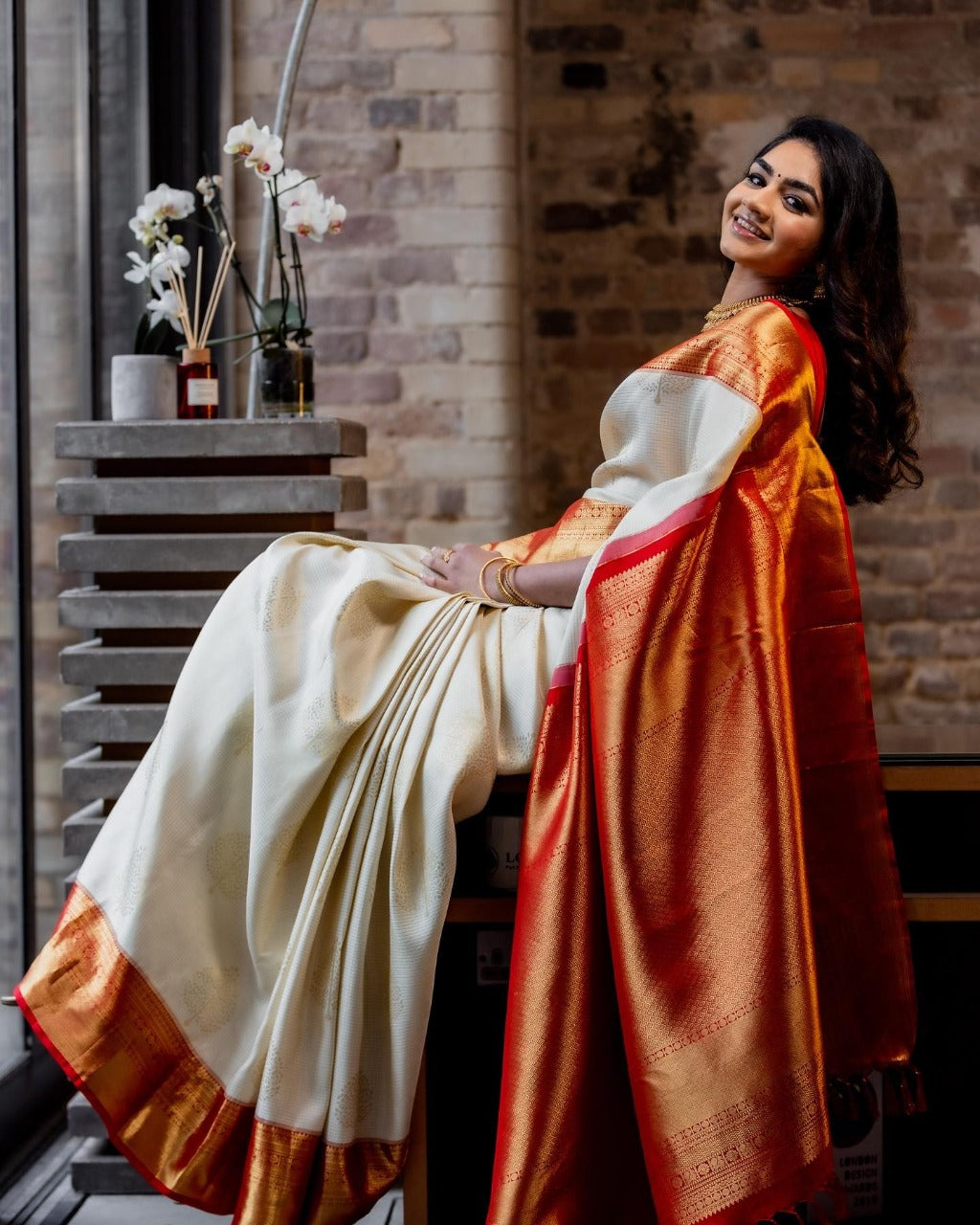 Marvellous Off White Soft Silk Saree With Whimsical Blouse Piece