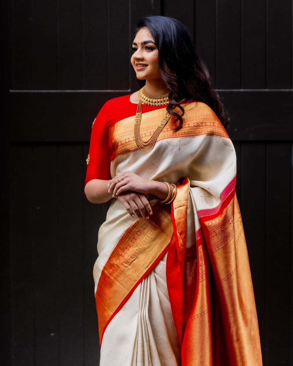 Marvellous Off White Soft Silk Saree With Whimsical Blouse Piece