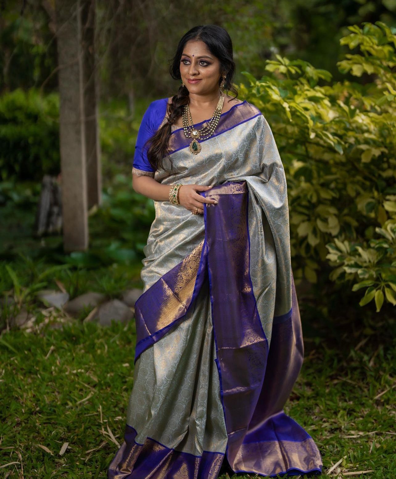 Chatoyant Grey Soft Silk Saree With Extraordinary Blouse Piece