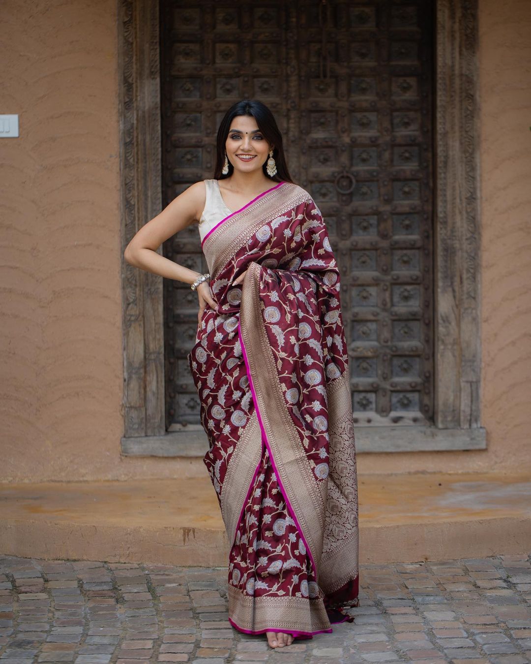 Charismatic Wine Soft Silk Saree With Susurrous Blouse Piece