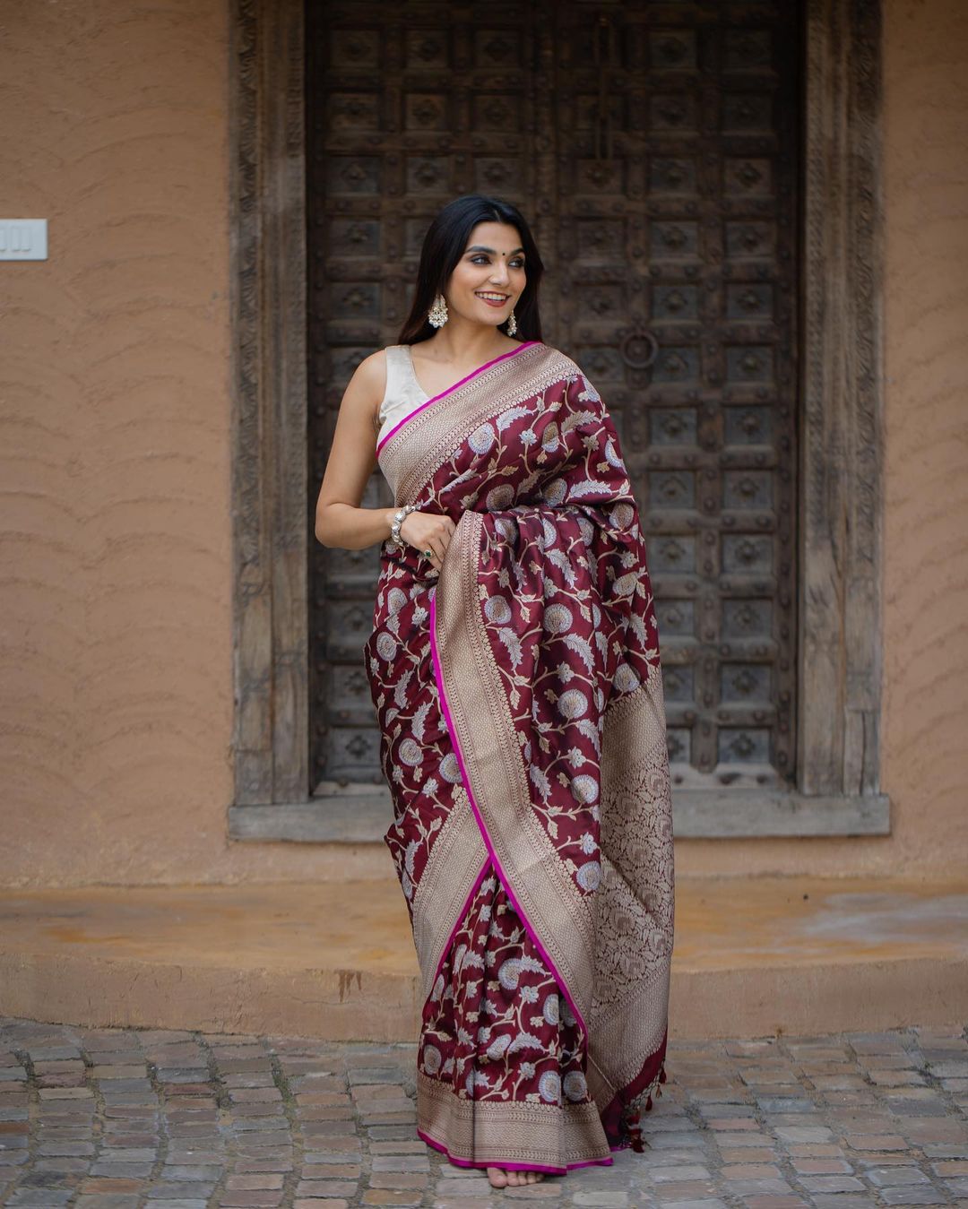 Charismatic Wine Soft Silk Saree With Susurrous Blouse Piece