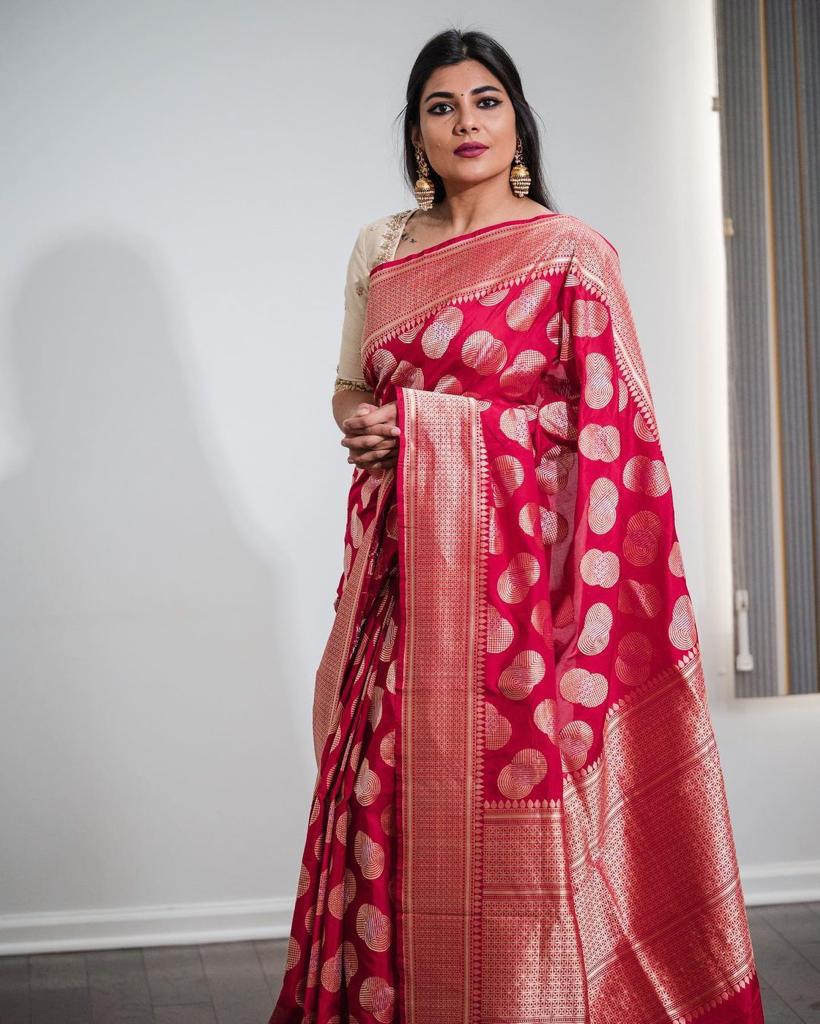 Fragrant Dark Pink Soft Silk Saree With Blissful Blouse Piece