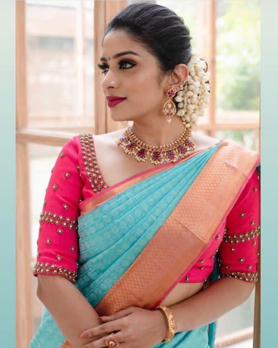 Beautiful Firozi Soft Silk Saree With Sophisticated Blouse Piece