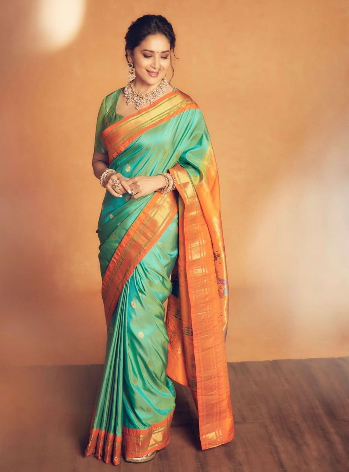 Improbable Firozi Soft Silk Saree With Arresting Blouse Piece